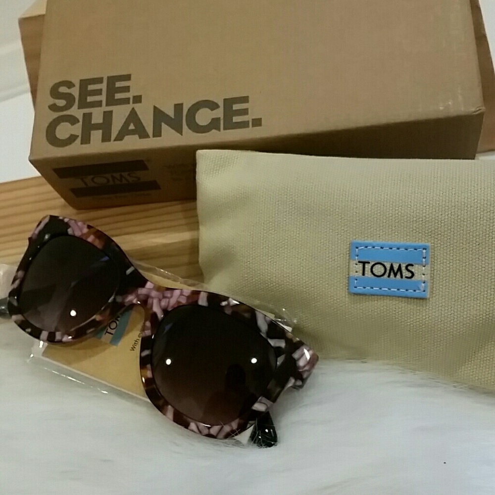 TOMS "Chelsea" sunglasses